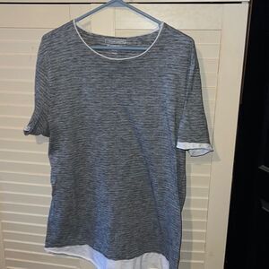 Carbon longer length men’s size large short sleeve shirt